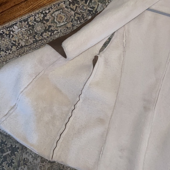 Bagatelle - Picture 6 of 10